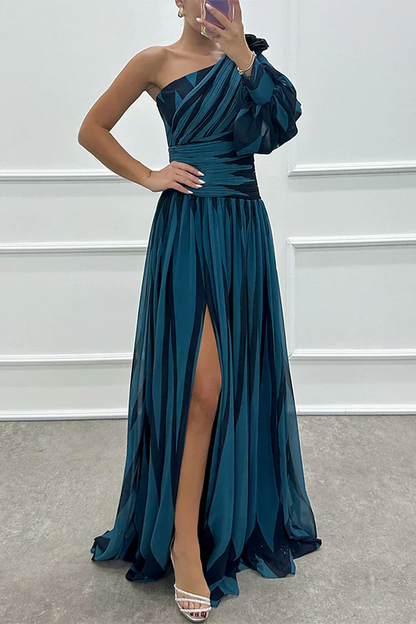 Chloe – Elegant Striped One Shoulder Maxi Dress